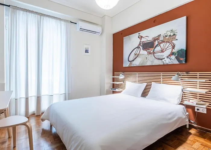 Laskareos Apartment By Olala Homes
