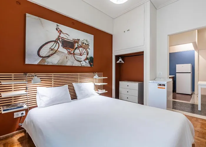 Laskareos Apartment By Olala Homes
